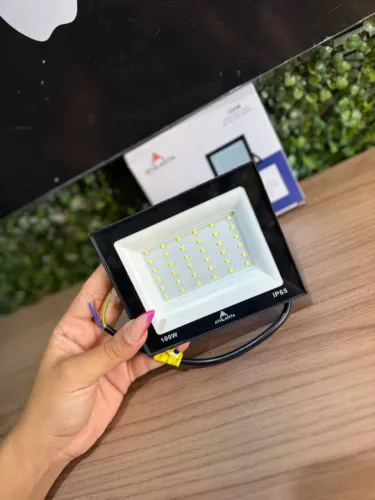 Refletor Athlanta 100W 220V IP65 - PRODUTO NOVO