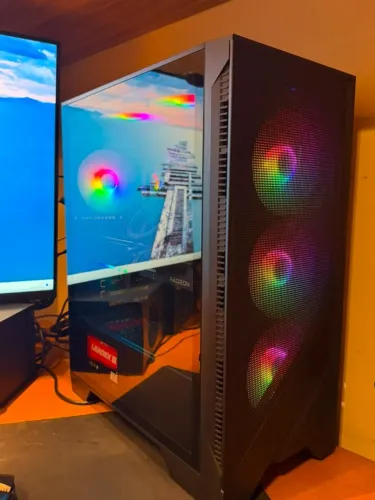 PC Gamer RX 9070 XT 16GB + i5-14600KF + 32GB