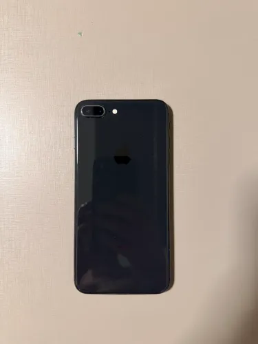 VENDO IPHONE 8 PLUS