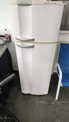 Geladeira * parcelo em até 12x ?