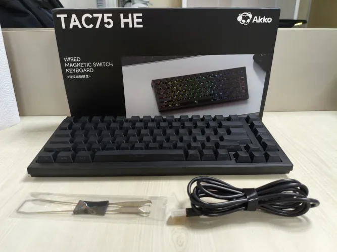 Teclado magnético tac75 akko
