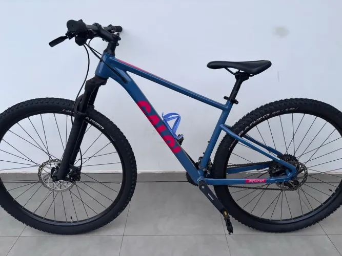Bicicleta com 06 meses de uso