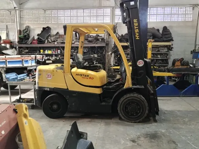 Empilhadeira Hyster 90 HP - Com Problema Elétrico