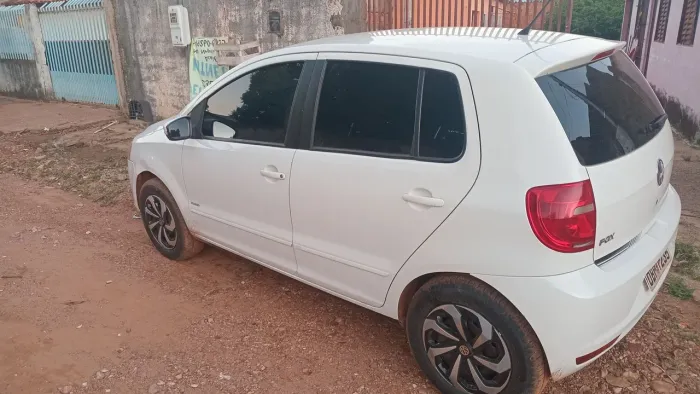 Volkswagen Fox 1.0 MI Total Flex 8V 5P 2013
