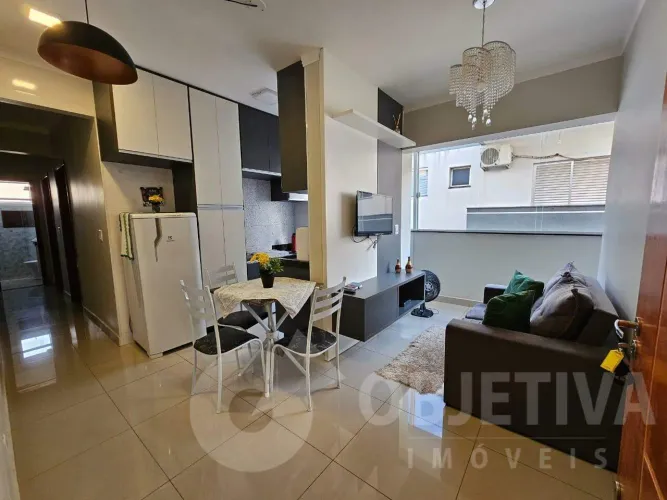 Excelente apartamento mobiliado disponível para aluguel no Bairro Santa Mônica em Uberlând