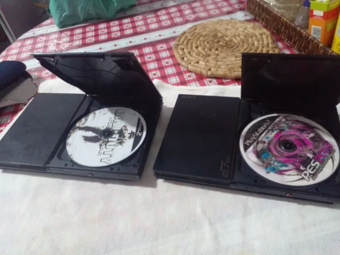 Dois PS2