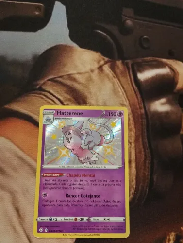 Hatterene carta Pokémon em bom estado
