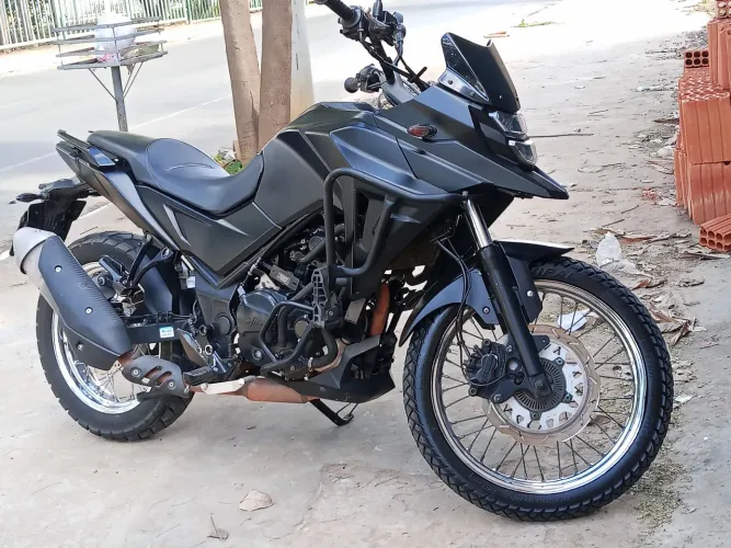 NH 300 moto muito completa 