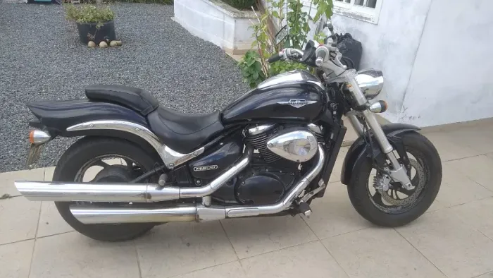 Moto Boulevard 800 único dono