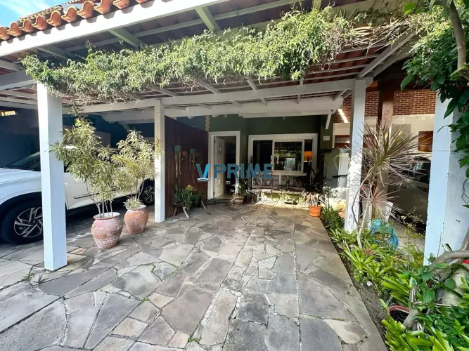 Casa no Condomínio La Fuente