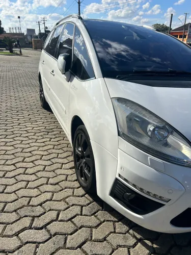 Citroen C4 Picasso Grand 2.0 16V 143cv AUT 2013