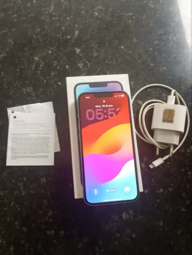iPhone 14 Azul 64GB Completo com Caixa e Carregador - R$ 1.850