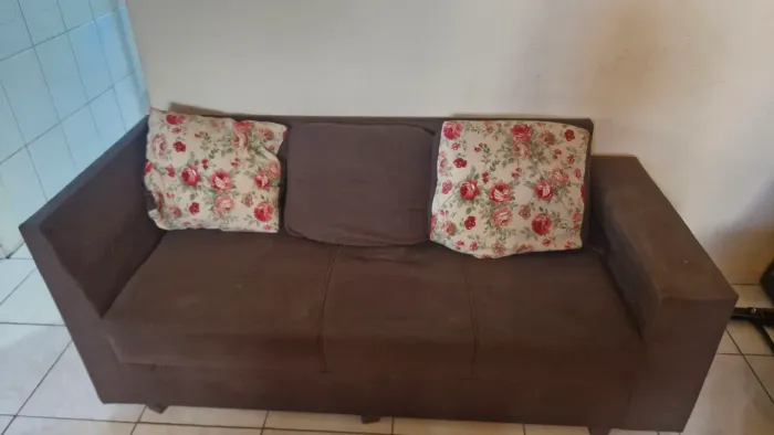 Vendo sofa para 05 pessoas