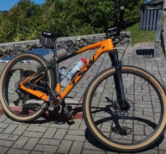 Bicicleta Tsw Evo Quest Carbono Shimano Deore 12V Freios À Disco Hidráulicos