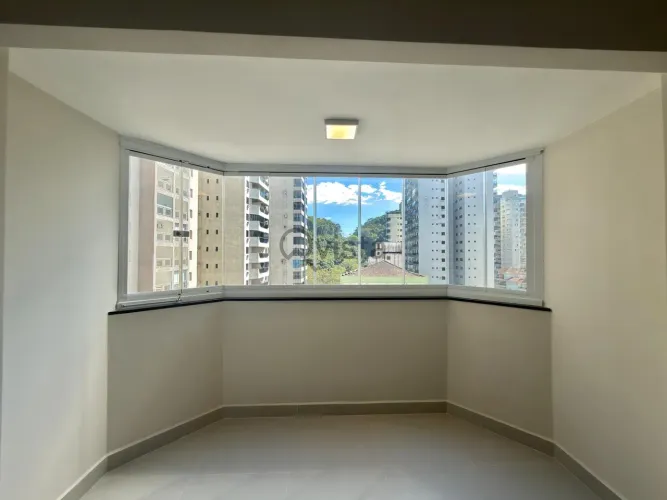 Apartamento à Venda na Pitangueiras no Guarujá | QVista Inteligência Imobiliária Guarujá