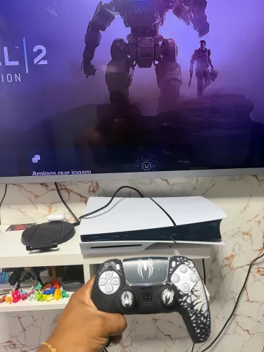 Vendo PS5 slim , 1 terá, mídia física e digital