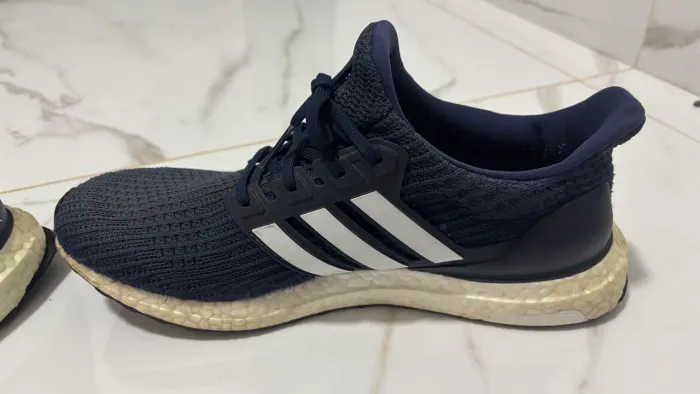 Tênis adidas ultrabost 43 semi novo