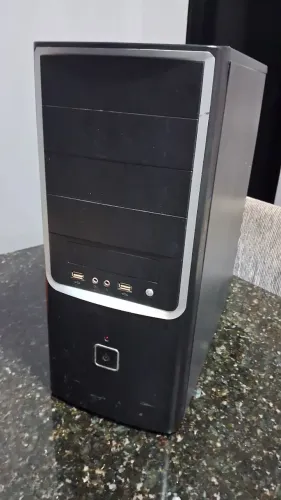 ? Computador de Mesa para Escritório / Retrogames ?