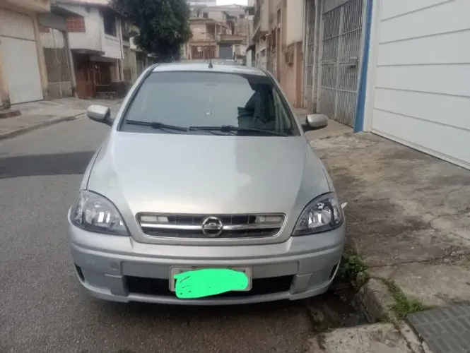 Chevrolet Corsa Hat. Premium 1.4 8V Econoflex 5P 2010