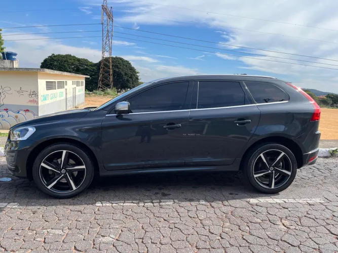 Volvo XC 60 T-5 R-design 2.0 FWD 5P 2016