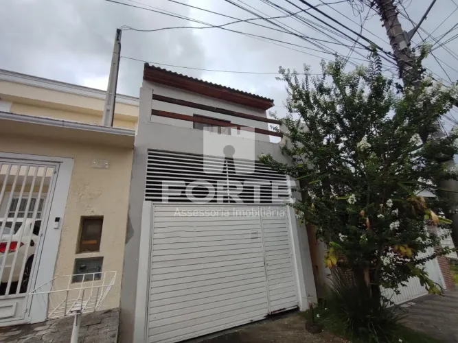 SOBRADO A VENDA NO CONDOMÍNIO RUBI