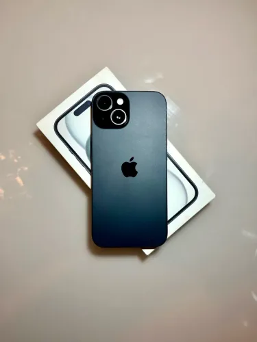 iPhone 15 Preto 128Gb ? Estado de Conservação Impecável!  