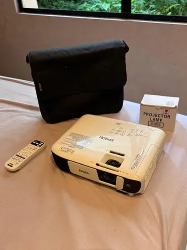 Projetor Epson PowerLite X41+