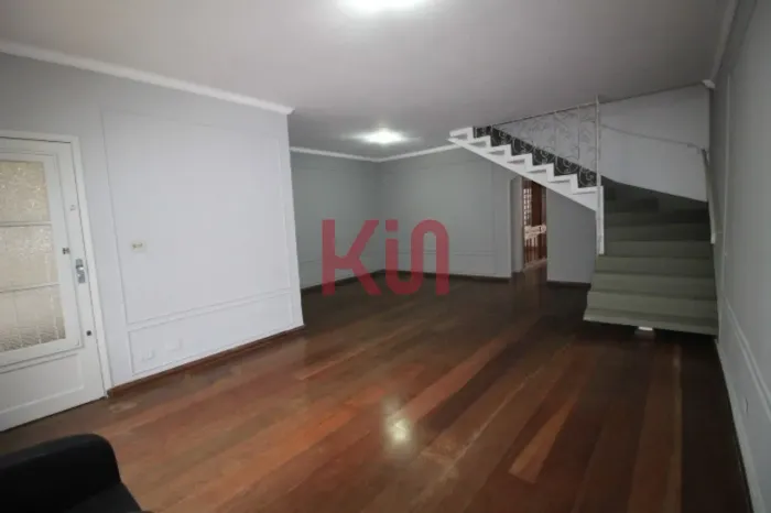 Casa para locação em São Paulo-SP, Mirandópolis: 4 quartos, 1 suíte, 3 banheiros, 2 vagas,