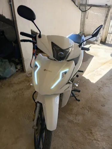 Avelox..125cc .. moto de garagem 