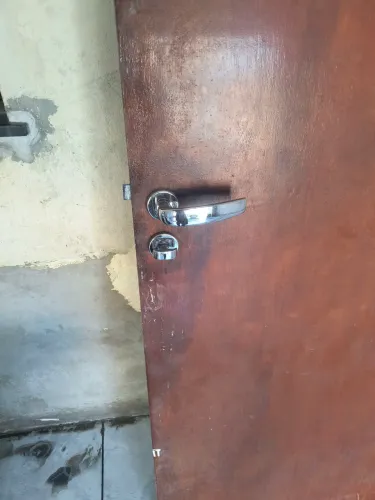 Porta para Banheiro !