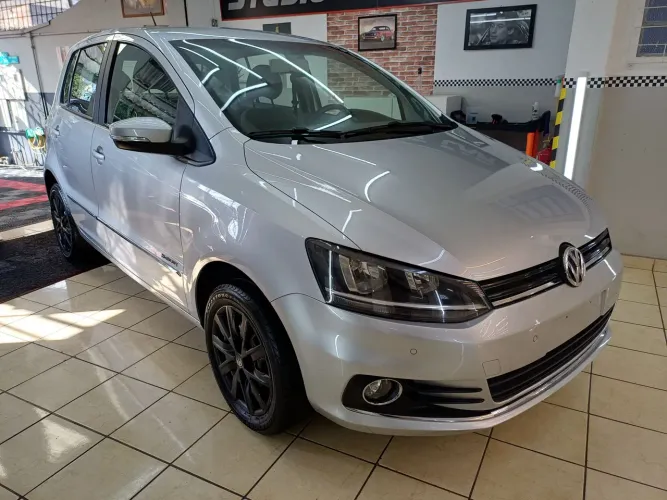 Volkswagen Fox Highline I Motion 1.6 Flex 16V 5P 2016