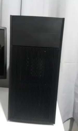 Computador i5 3° geração, 8gb de ram. Acompanha monitor.