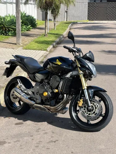 HONDA CB 600F HORNET 2010/2010 - PRETA - IMPECÁVEL - R$ 38.900,00