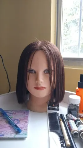 Cabeça de boneca