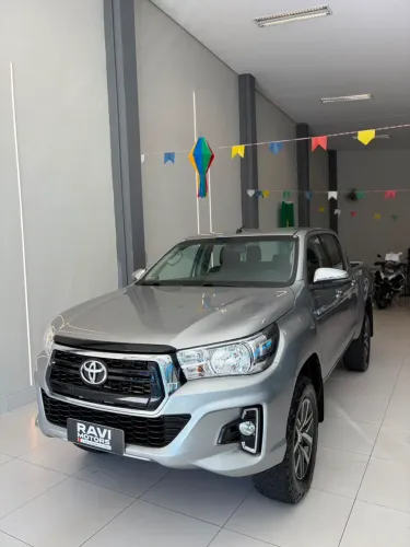 Toyota Hilux CD SRV 4X4 2.8 TDI Diesel Aut. 2020