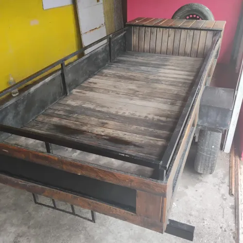Vendo 1 carretinha seminova