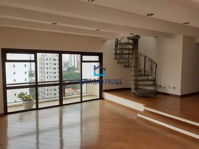 Moema, Cobertura Duplex! Sinônimo de casa suspensa! 360 m²