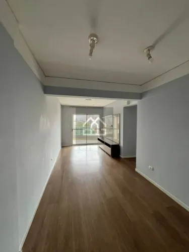 Apartamento com 3 dormitórios para alugar, 83 m² por R$ 3.180,00/mês - Centro - Cascavel/P