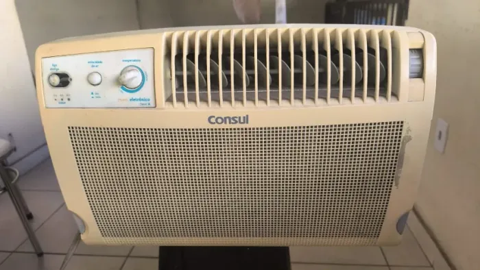AR CONDICIONADO CONSUL DE JANELA 7500 BTU