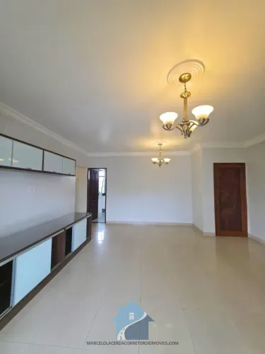 Parque São José do Rio Negro - Adrianópolis 3 qtos sendo1 suíte, 120m2, escasda!!