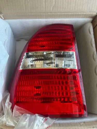 Lanterna esquerda Sportage Original 924011F032