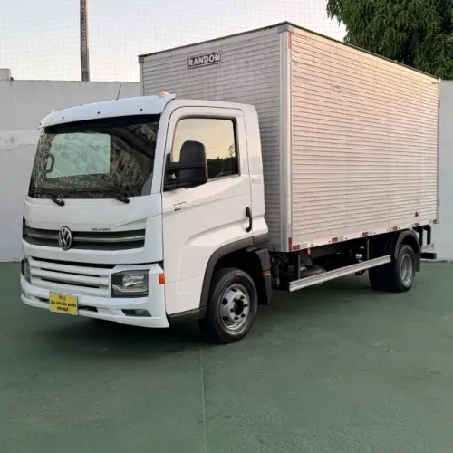 Volkswagen 6.160 Delivery 4x2 2020 Baú Branco Único Dono