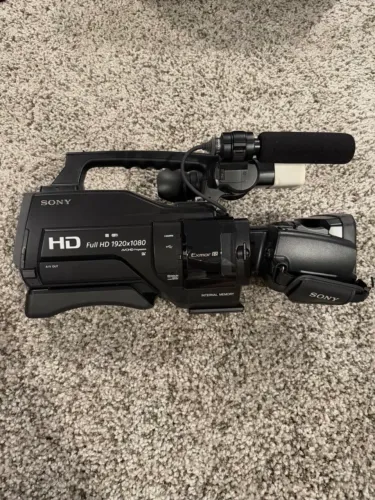 Filmadora Sony HXR MC 2500