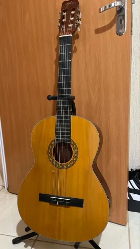 Violão Kashima + tripé 