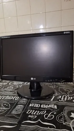 Monitor LG 19 POLEGADAS