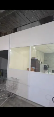 DIVISÓRIAS E TETO DE ISOPOR