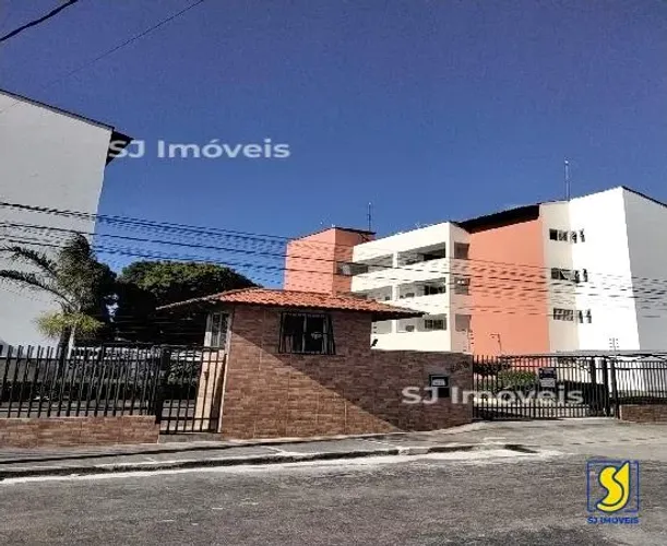 Apartamento com 1 suíte e varanda no Cambeba
