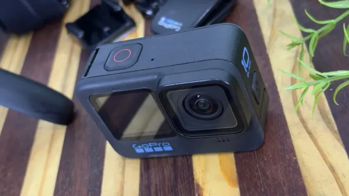 GoPro HERO10 Black com case e suporte (749)