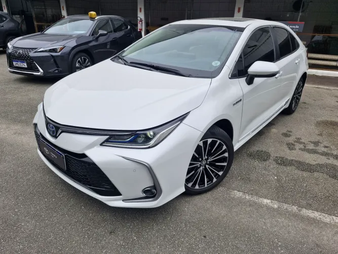 Toyota Corolla Altis Prem. Hybrid 1.8 Flex AUT 2024