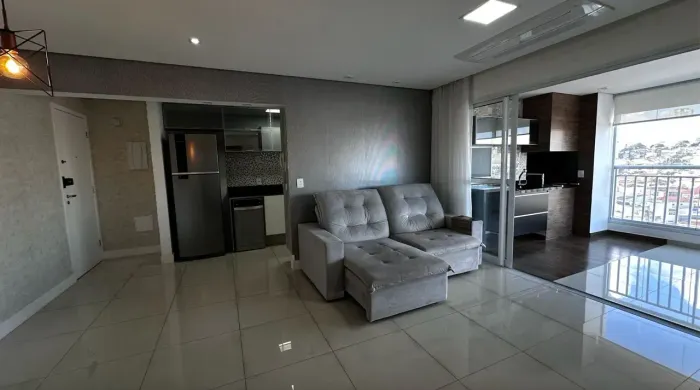 Apartamento à Venda e Locação de 106m² com 2 dormitórios, suíte, 2 vagas fixas e depósito